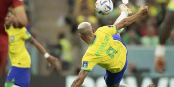 半岛体育网址-罗纳尔多之后最好桑巴9号 “鸽子”理查利松展翅飞