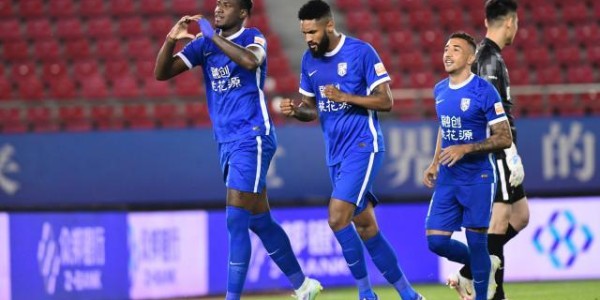 半岛体育-【中超】马尔康2球斯坦丘2助 武汉德比三镇3比1长江