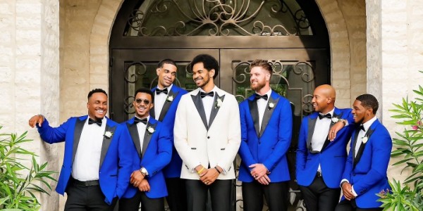 半岛体育APP-骑士中锋贾勒特-阿伦低调完婚 队友迪恩-韦德出席任伴郎