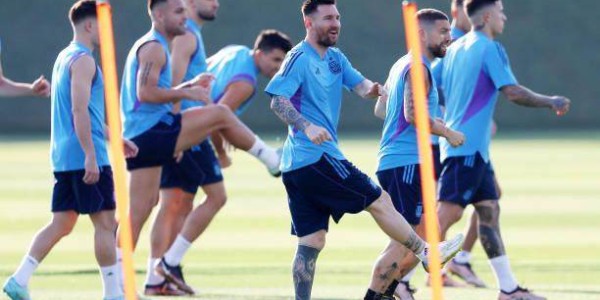 半岛体育APP-【解码阿根廷】更成熟的梅西，更团结的阿根廷